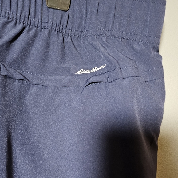Eddie Bauer Ladies Traveler Ankle Pants Size XL - Picture 3 of 6